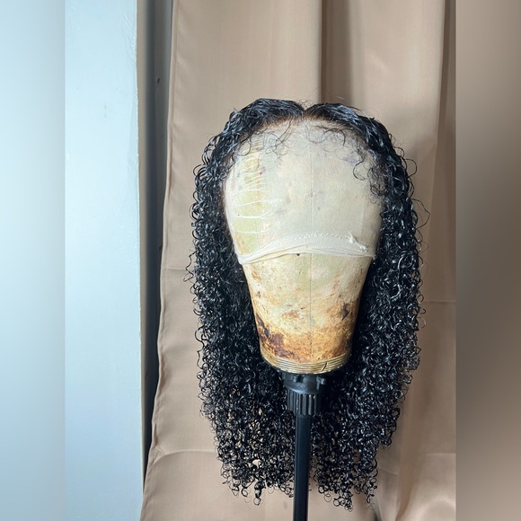 HD lace curly wig - Picture 4 of 7